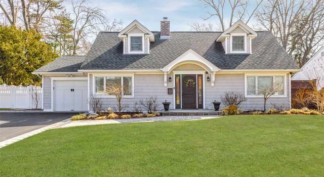 Photo of 15 Circle Dr, Glen Cove, NY 11542