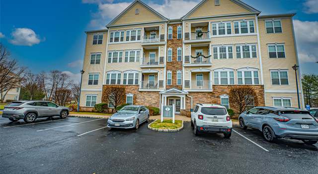 Photo of 147 Saxton Ct Unit F147, Central Islip, NY 11722