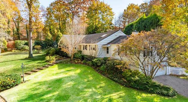 Photo of 16 Preston St, Huntington, NY 11743