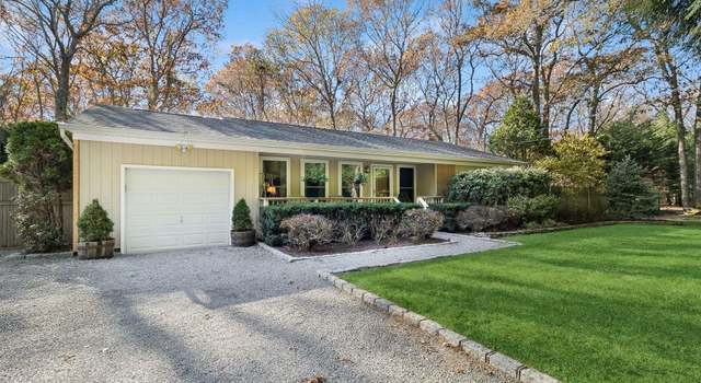 Photo of 24 Fort Pond Blvd, East Hampton, NY 11937
