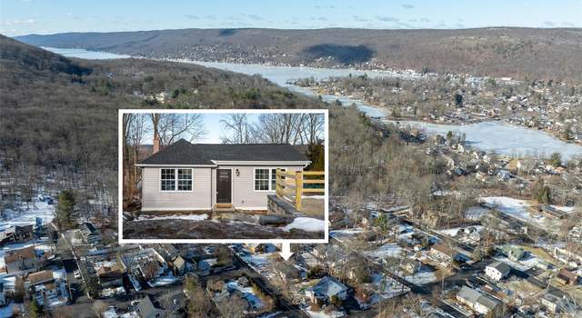 Photo of 11 Oakwood Ave, Greenwood Lake, NY 10925