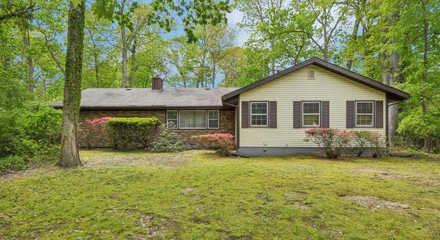 Photo of 54 Cedar St, Stony Brook, NY 11790