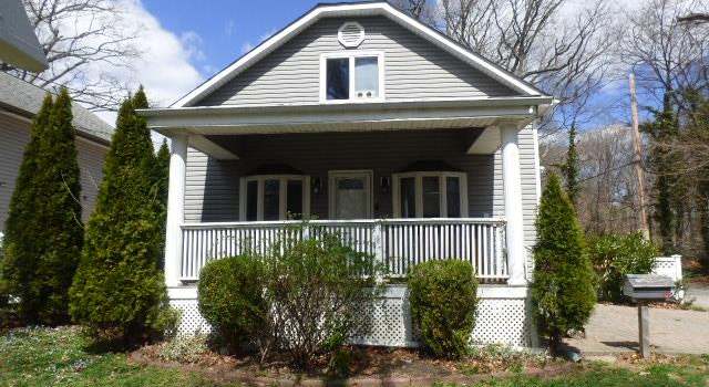 Photo of 669 Wadleigh Ave, West Hempstead, NY 11552