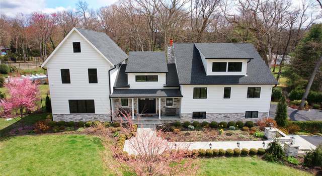 Photo of 72 Wheatley Rd, Old Westbury, NY 11568