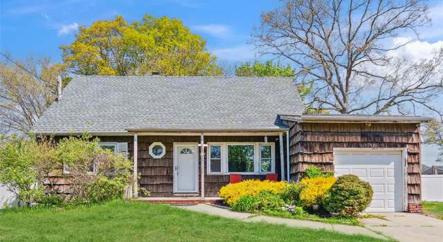 Photo of 149 Le Grand St, Brentwood, NY 11717