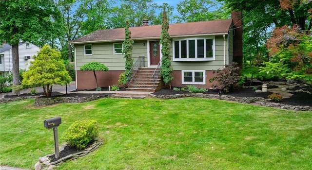 Photo of 11 Woodland Rd, Highland Mills, NY 10930