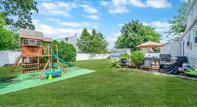 Photo of 318 2nd Ave, Lindenhurst, NY 11757