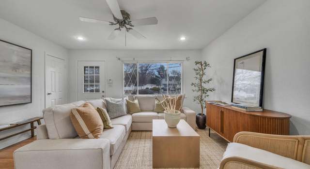 Photo of 12 Stewart St, Bay Shore, NY 11706