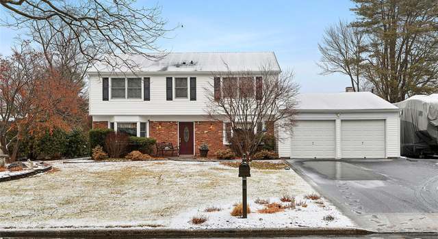 Photo of 27 Mystic Way, Stony Brook, NY 11790