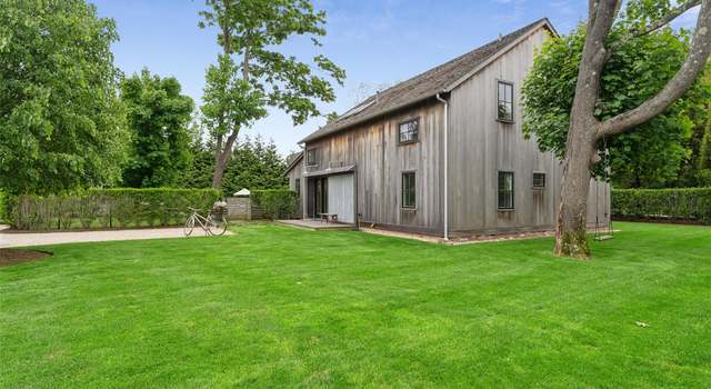 Photo of 3 Pheasant Ln, Remsenburg, NY 11960