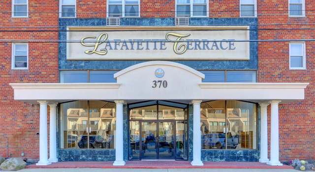 Photo of 370 W Broadway Unit 2G, Long Beach, NY 11561