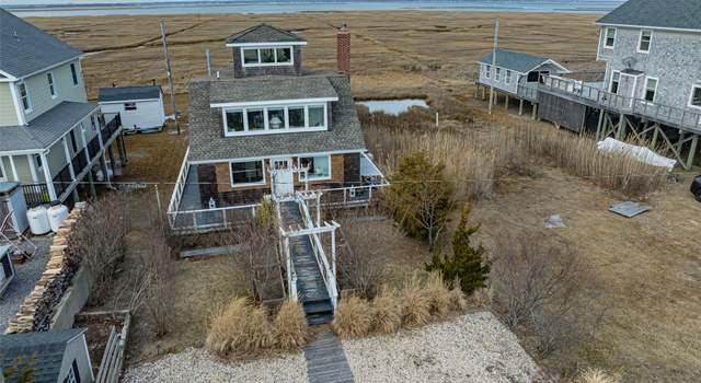 Photo of 5 Cottage Walk, Gilgo Beach, NY 11702