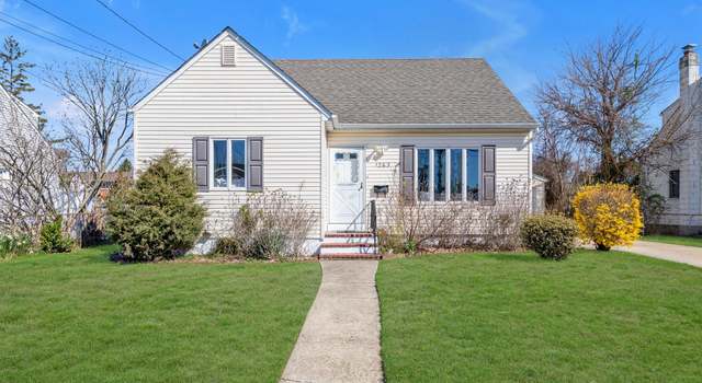 Photo of 1263 Jackson Ave, Lindenhurst, NY 11757