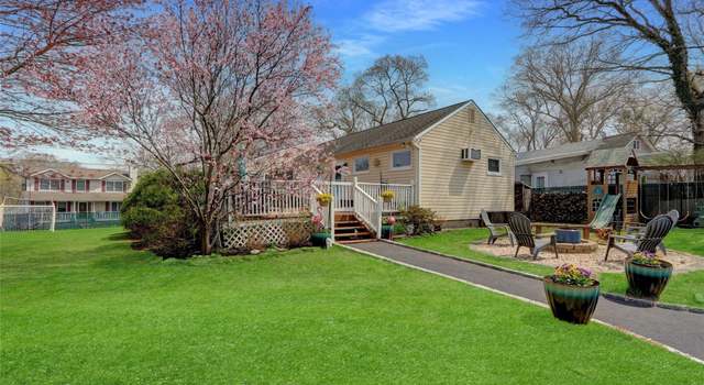 Photo of 4 Atlantic Dr, Sound Beach, NY 11789