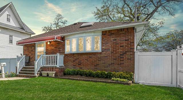 Photo of 1036 Pacific St, Baldwin Harbor, NY 11510