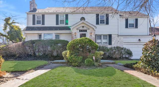 Photo of 1019 Northfield Rd, Woodmere, NY 11598