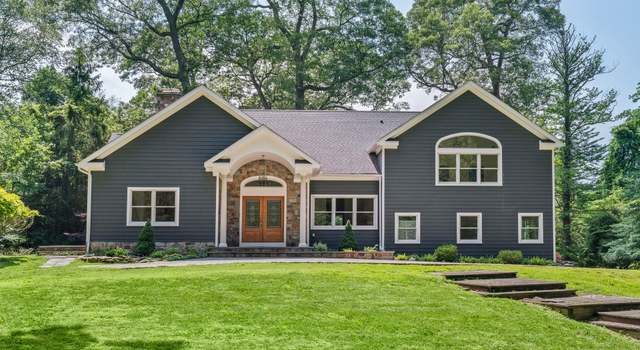 Photo of 18 Wilderness Rd, Saint James, NY 11780