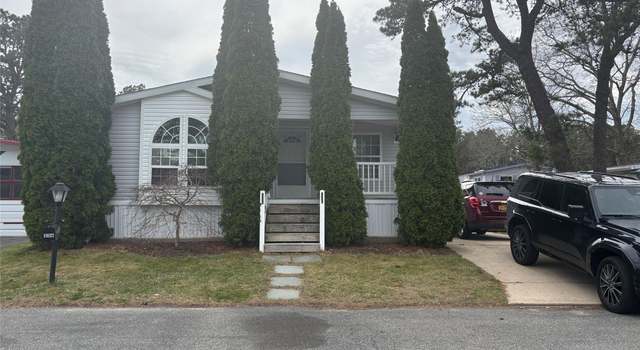 Photo of 525 Riverleigh Ave #236, Riverhead, NY 11901