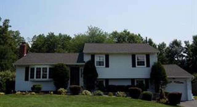 Photo of 6 Somerset Dr, Washingtonville, NY 10992
