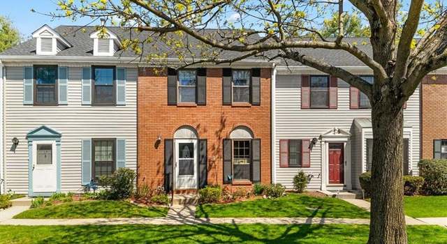 Photo of 18 Winterberry Ct, Peekskill, NY 10566