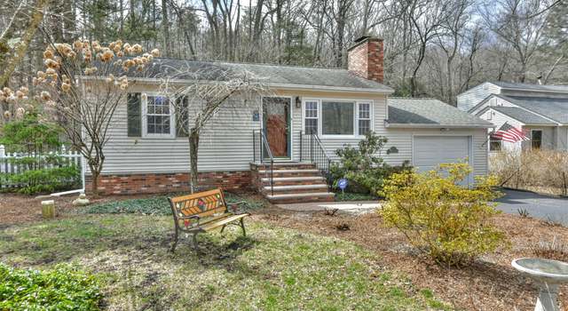 Photo of 3 Stevens Ln, Tuxedo Park, NY 10987