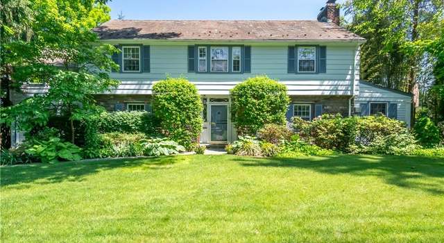 Photo of 15 Interlaken Dr, Eastchester, NY 10709