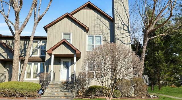 Photo of 36 Hemlock Cir, Peekskill, NY 10566