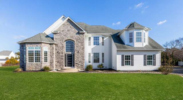 Photo of 7 Winston Ct, Shoreham, NY 11786