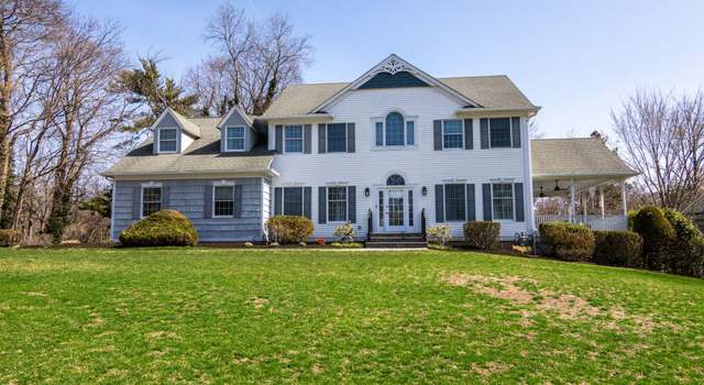 Photo of 3 Heron Hl, Stony Brook, NY 11790