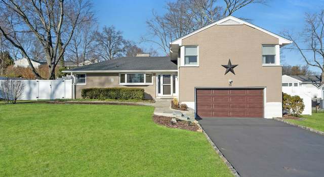 Photo of 38 Avis Dr, New Rochelle, NY 10804