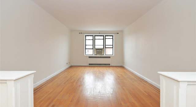 Photo of 69-10 Yellowstone Blvd #612, Forest Hills, NY 11375