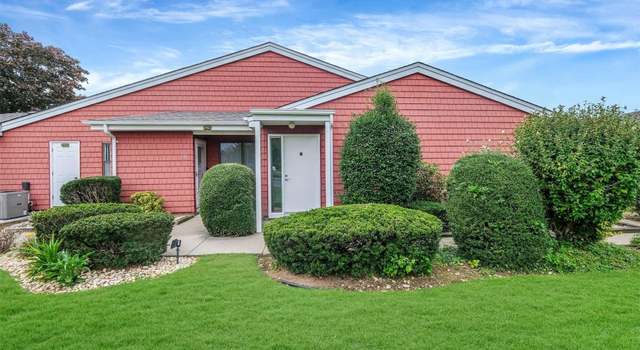 Photo of 502 Flair Ct W #502, Saint James, NY 11780