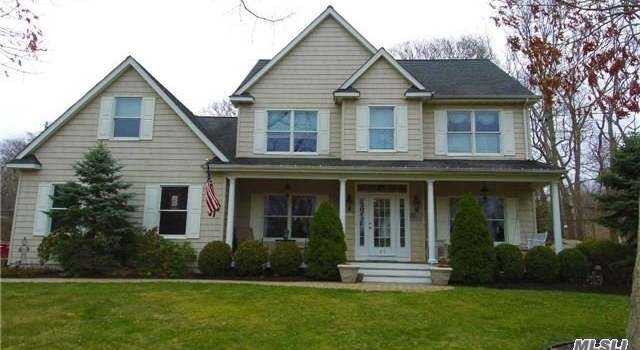 Photo of 65 Highland Down, Shoreham, NY 11786