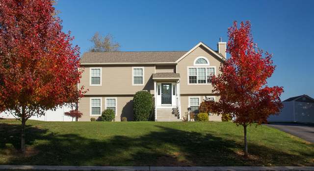 Photo of 59 Havemeyer Ln, Commack, NY 11725