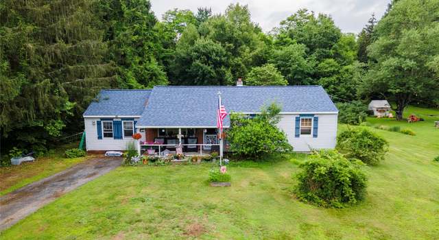 Photo of 7 Candy Ln, Hopewell Junction, NY 12533