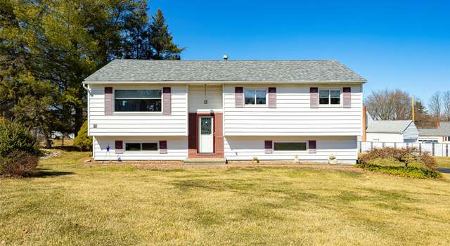 Photo of 26 Ricky Ln, Poughkeepsie, NY 12601