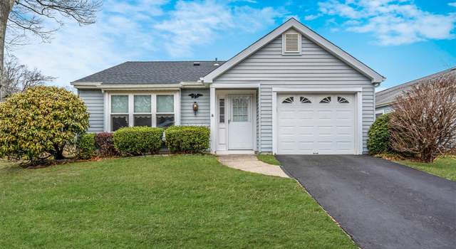Photo of 493 Cranston Ln, Ridge, NY 11961