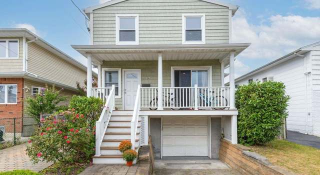 Photo of 19 Graywood Rd, Port Washington, NY 11050