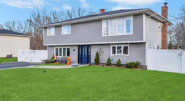 Photo of 265 Woodhull Ave, Port Jefferson Station, NY 11776