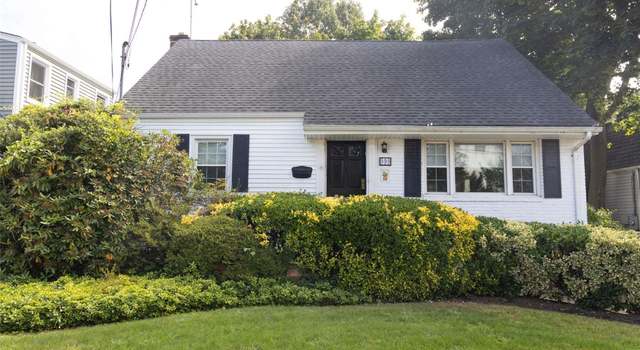 Photo of 999 Singleton Ave, Woodmere, NY 11598