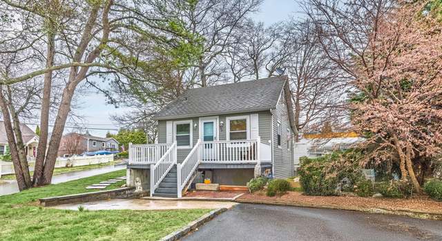 Photo of 409 Locust Dr, Rocky Point, NY 11778