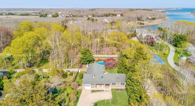 Photo of 1545 Indian Neck Ln, Peconic, NY 11958