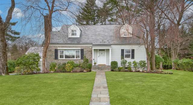 Photo of 7 Canterbury Rd S, Harrison, NY 10528