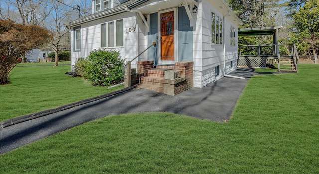 Photo of 100 Lynbrook Dr, Sound Beach, NY 11789