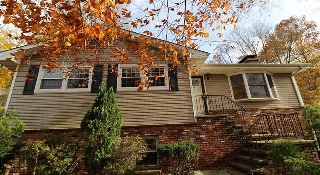 Photo of 766 Warren Ave, Thornwood, NY 10594
