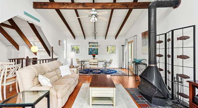 Photo of 24 Devon Rd, Amagansett, NY 11930