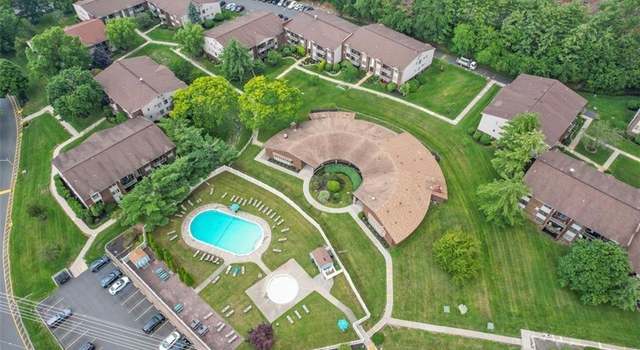Photo of 270 Country Club Ln, Pomona, NY 10970