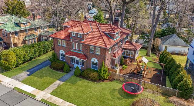 Photo of 40 Benedict Pl, Pelham, NY 10803