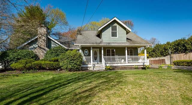 Photo of 527 Lombardy Blvd, Brightwaters, NY 11718