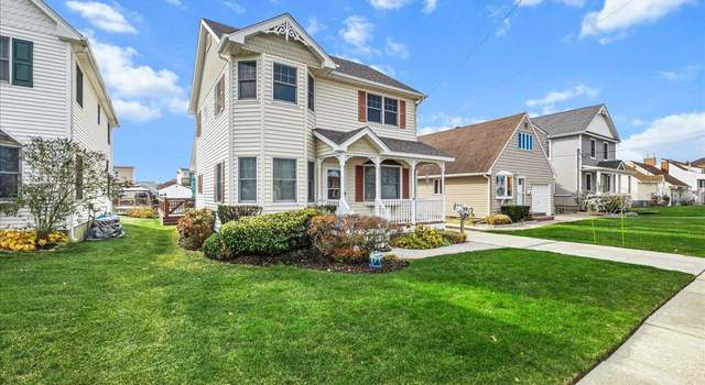 Photo of 16 Gibbs Rd, Amityville, NY 11701